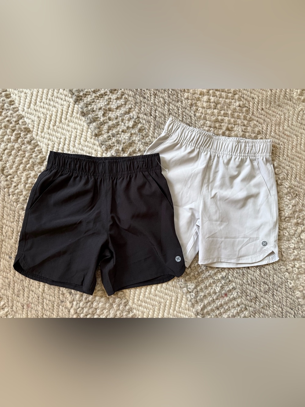 RBX girls M 5/6 Athletic Shorts - Black & gray new pockets vented pull on waist